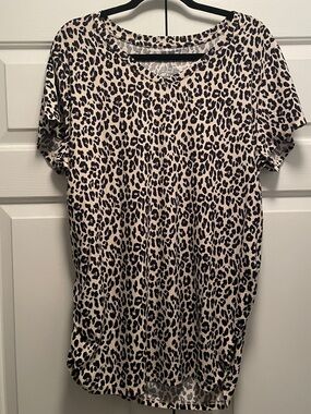 Time and Tru Beige and Black Leopard Print Short Sleeve Top